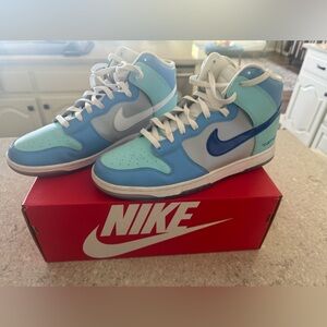 Nike Dunk- Size 11.5 - Copa/Game Royal